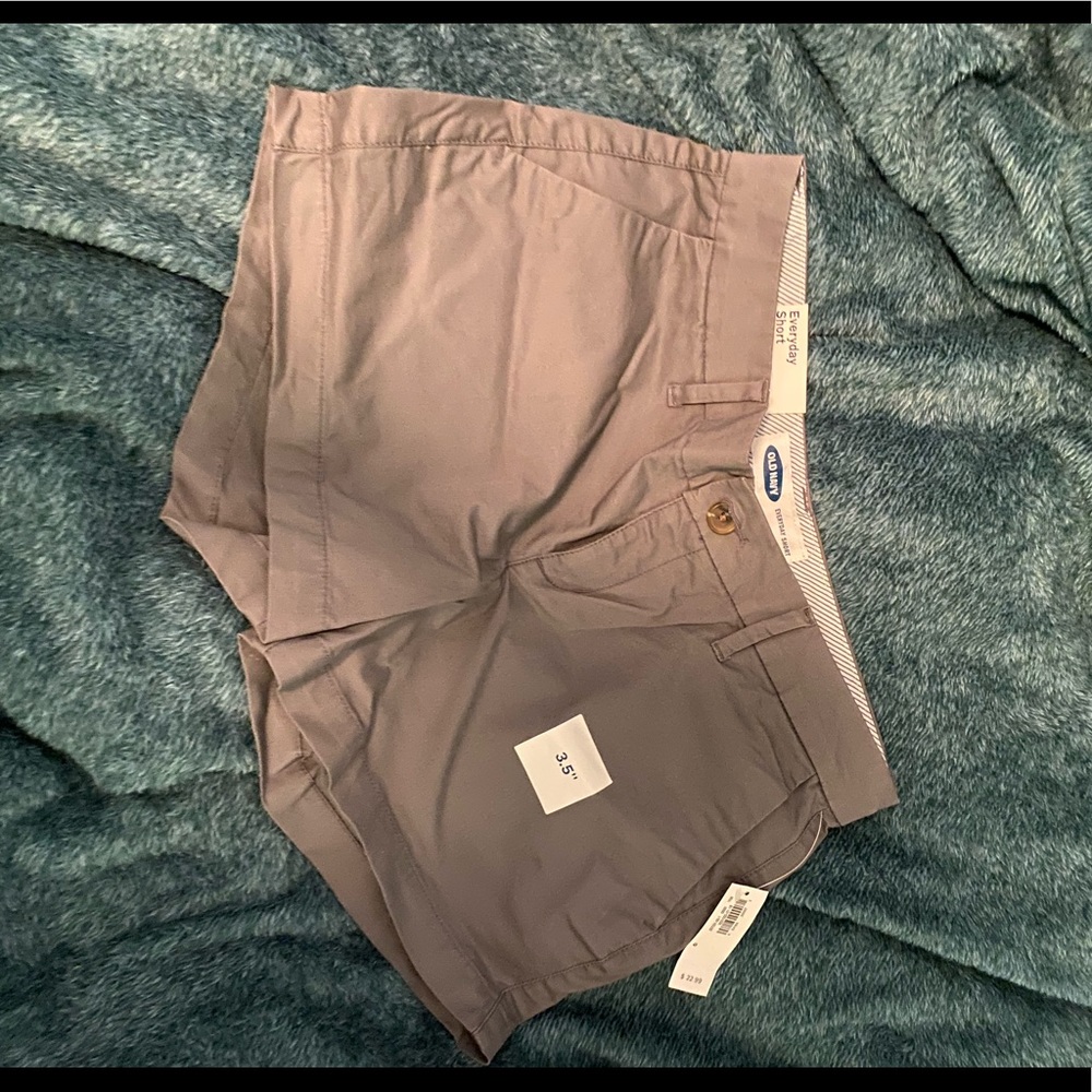 Grey old navy every day short